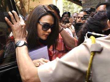 Preity Zinta Posts Explanation On Facebook : My Attempt To Set The Record Straight