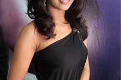 Pretty Priyanka Chopra in Black at Asmi Wedding Jewelry Collection Launch Shoot wallpapers