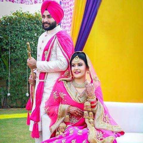 Punjabi Romantic Status For Whatsapp Facebook - Shayaristatus.com