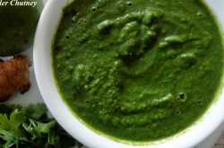 RAW MANGO & CORIANDER CHUTNEY