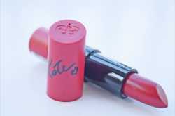 RIMMEL Lasting Finish Matte by Kate Moss in #111 #KissOfLife Review, Swatches