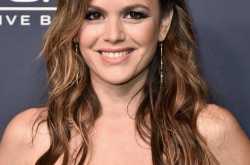 Rachel Bilson gorgeous at 2017 Baby2Baby Gala in Los Angeles