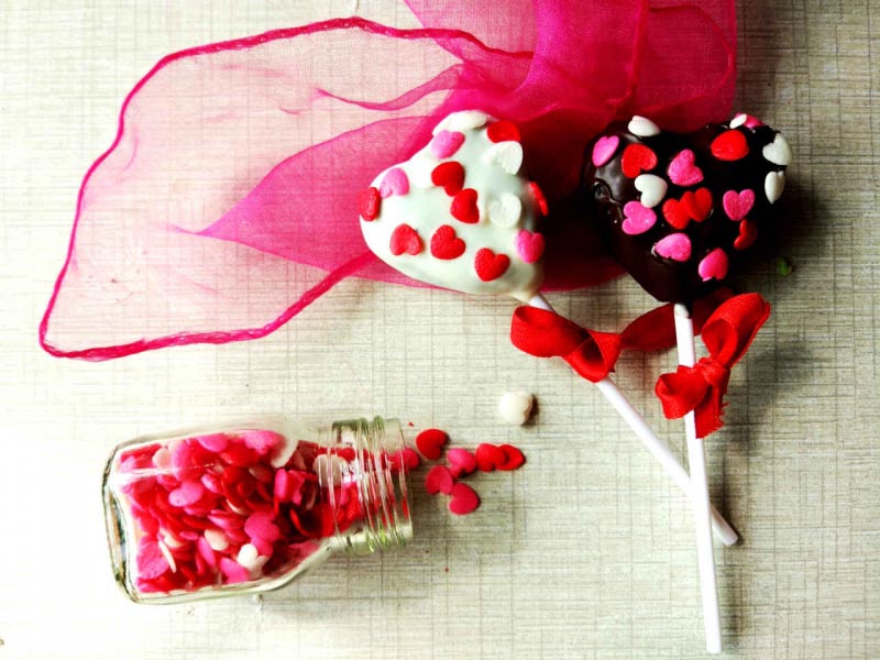 Ragi Nutella Cake Pops | Valentines Day Special- Video Recipe - Pirate Of Kitchen