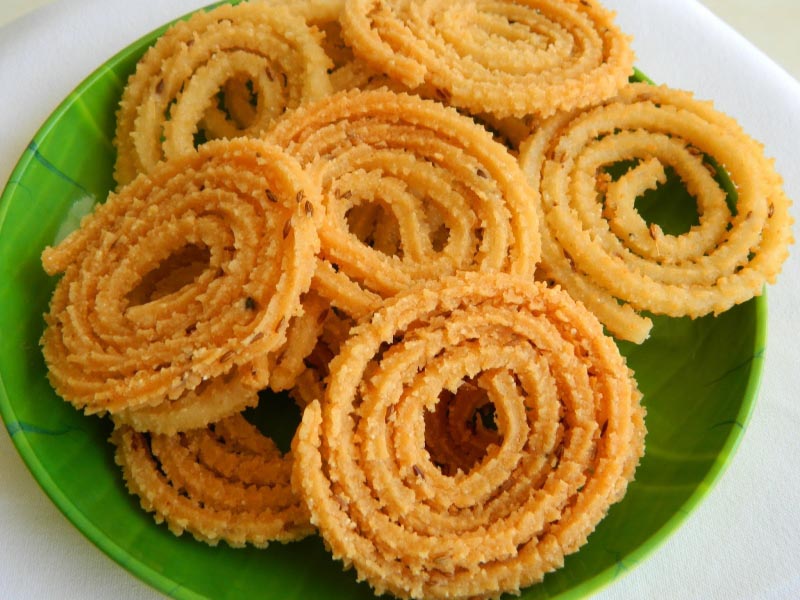Rava Chakli / Rava Murukku