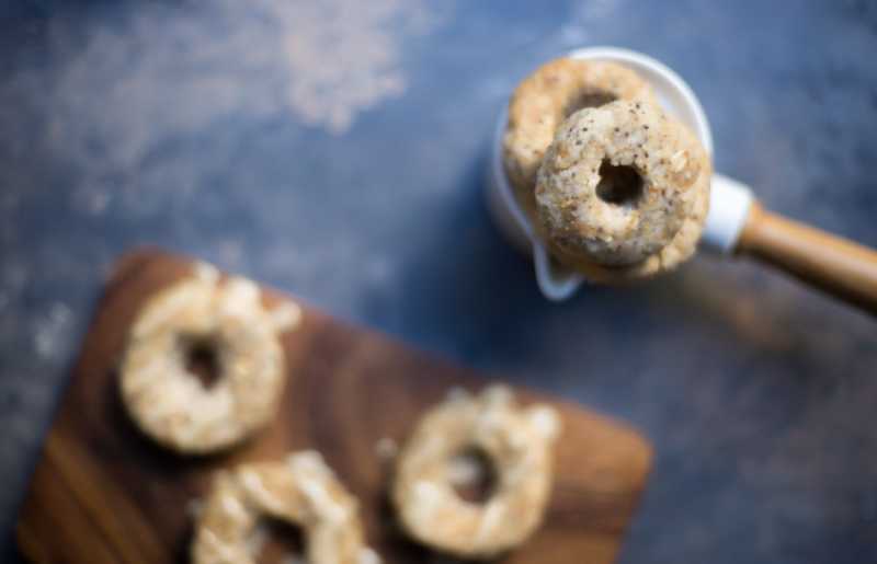 Raw Vegan Vanilla Doughnuts
