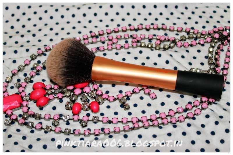 Real Techniques Powder Brush -Review