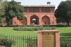 Red Fort 2nd entrance - delhi photo gallery