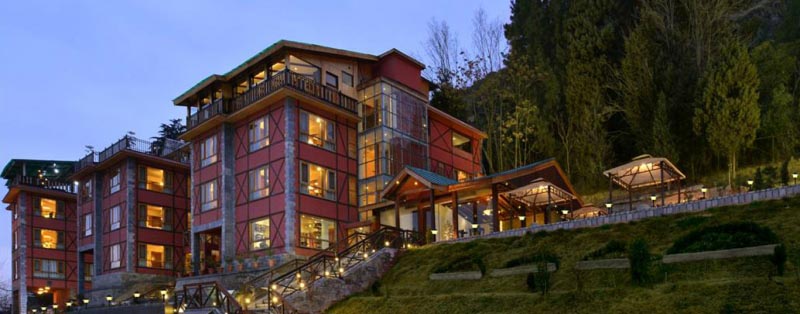 Relish The Local Cuisine Of Kashmir At R K Sarovar Portico Resort In Srinagar | Club Mahindra