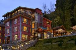 Relish The Local Cuisine Of Kashmir At R K Sarovar Portico Resort In Srinagar | Club Mahindra