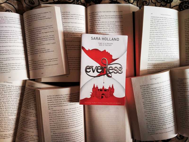 Review:​ Everless By Sara Holland