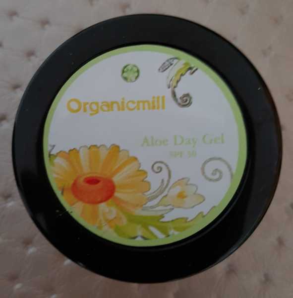 Review- OrganicMill Face Lep & Aloe Day Gel
