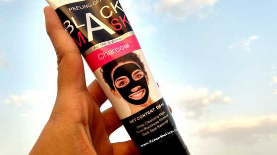 Review SheView: MOND