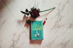 Review: The Hating Game by Sally Thorne