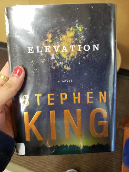 Review Of Stephan King Latest Novel Elevation| Book Review
