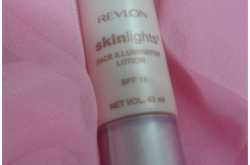 Revlon skinlights Face Illuminator Lotion Review.
