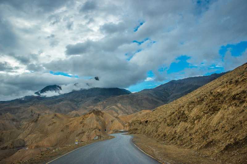 Road Tripping Through Ladakh: Leh To Srinagar (Part 3)