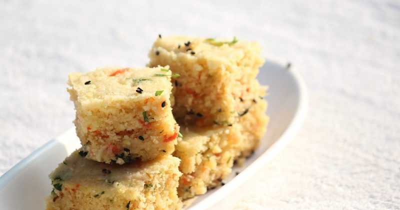 SUJI DHOKLA / RAVA DHOKLA / SEMOLINA DHOKLA