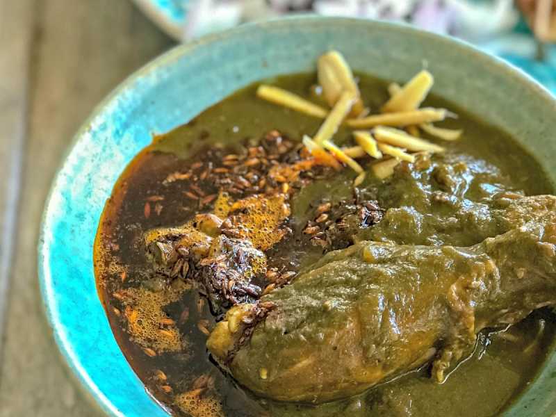 Saag Chicken - Chicken With Winter Greens