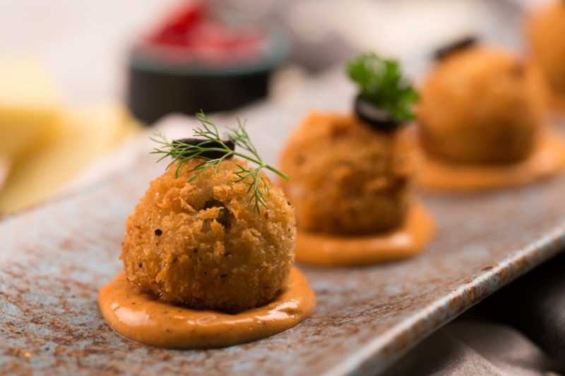 Saints N Sinners, Global Foyer Mall, Gurgaon