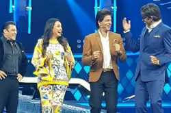 Salman, Shah Rukh and Rani Mukerji having a great time as they rejoin for a show.. - Factor Bollywood