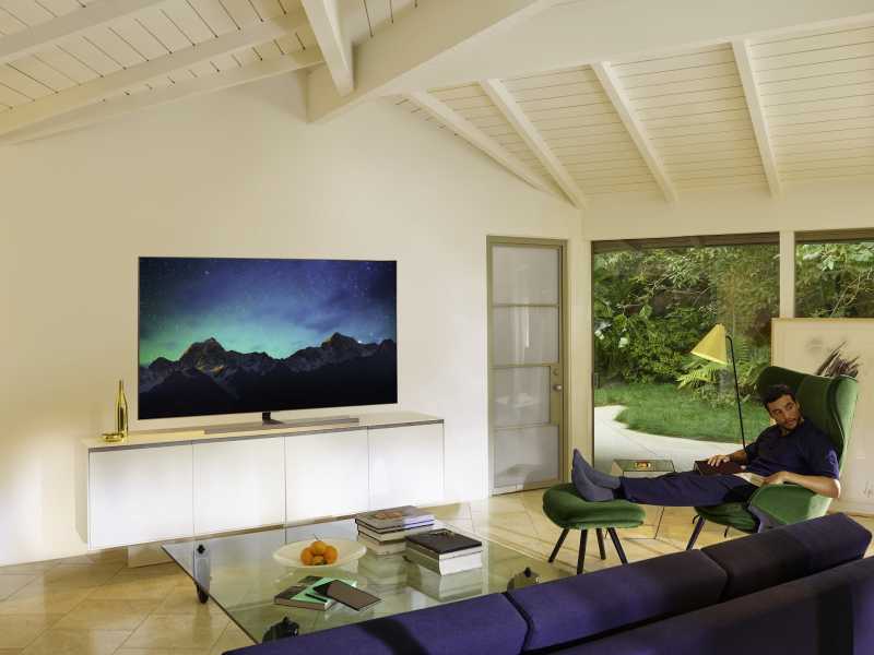 Samsung Brings World’s First QLED 8K TV To India; This Ultra-Premium TV Is A Must-have For Your Chic Home - MrSocialKeeda