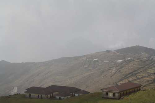 Sandakphu: Across The Indo-Nepal Himalayas