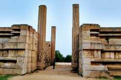 Sculptures of Somanathapura and Melkote