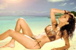 Sherlyn Chopra in sexy Tiny Bikini