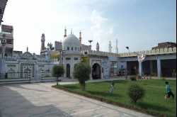 Shia Muslims of jaunpur and Azadari|