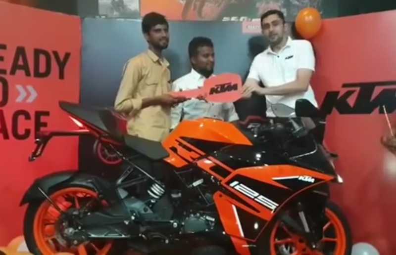 Shortly After Launch KTM RC125 Deliveries Commence