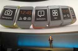 Should You Spend $300 on the Samsung Galaxy Gear?