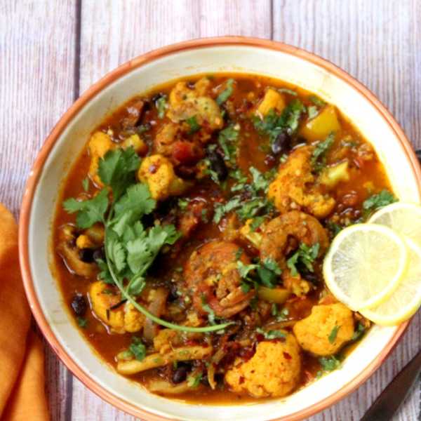 Shrimp, Red Bean And Cauliflower Soup - Spice Chronicles