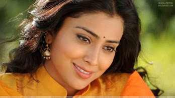 Shriya Saran Gallery HD Wallpapers