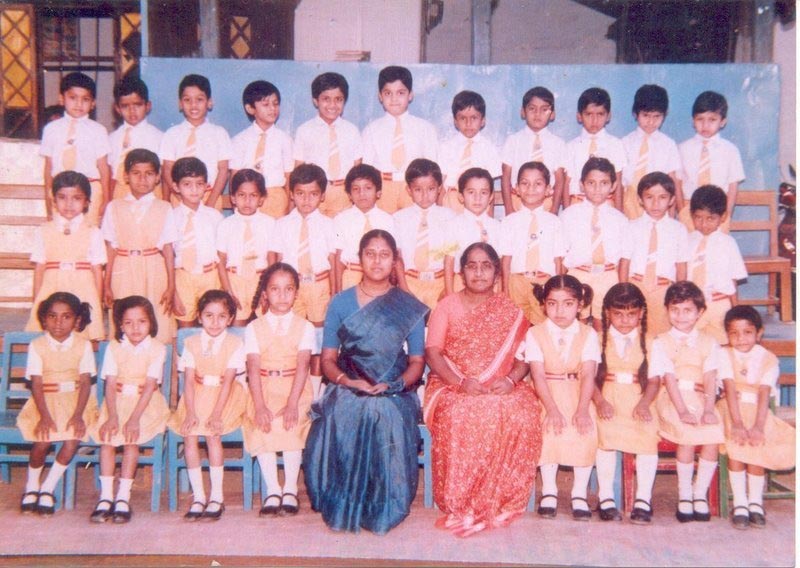 Silky, Silky Bal Hai Mere Ho Halla Hoo