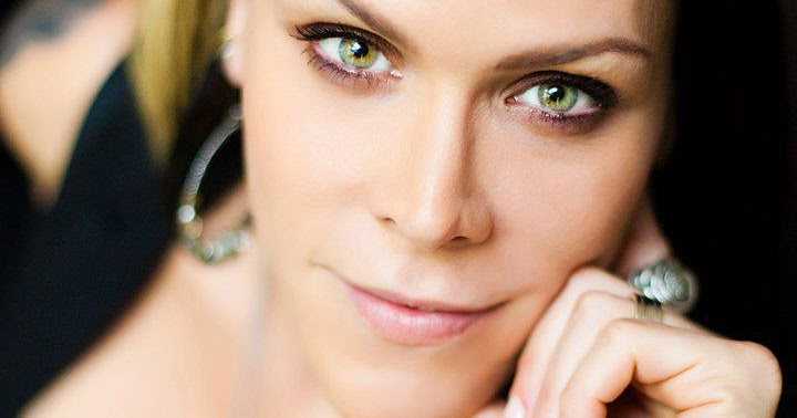 Singing The Blues Away...