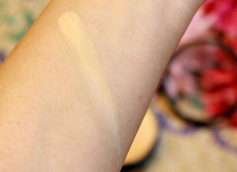 Sivanna Colors Mousse Bounce Up Cover Makeup Foundation Review & Photos