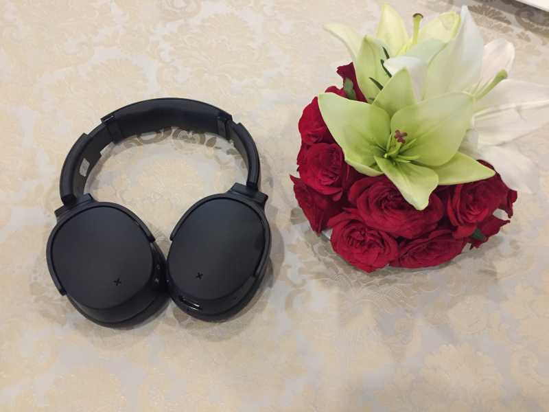 Skullcandy Venue Bluetooth Headphones With Active Noise Cancellation - OnlyLoudest