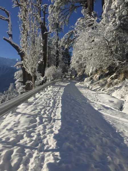 Snowfall Near Delhi | 7 AWESOME Places To Visit In Himachal Pradesh