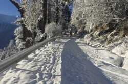 Snowfall Near Delhi | 7 AWESOME Places to Visit in Himachal Pradesh