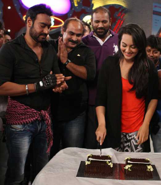 Sonakshi Sinha Birthday Celebrations Photos