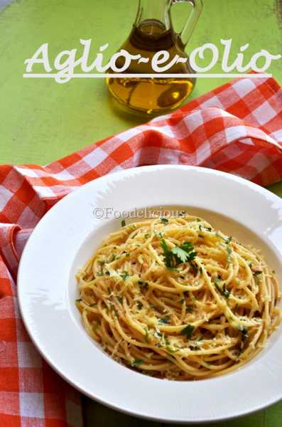 Spaghetti Aglio E Olio Or Pasta With Garlic & Oil; Light Meal On Monday- Post 2;  Stepwise
