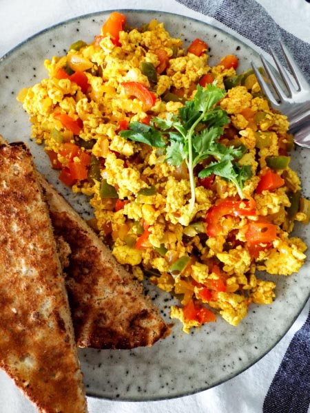 Spicy Tofu Scramble | Nourishing | Vegan - The India Edition