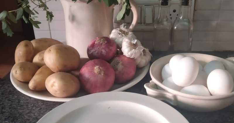 Spring /Summer Kitchen Decor:)