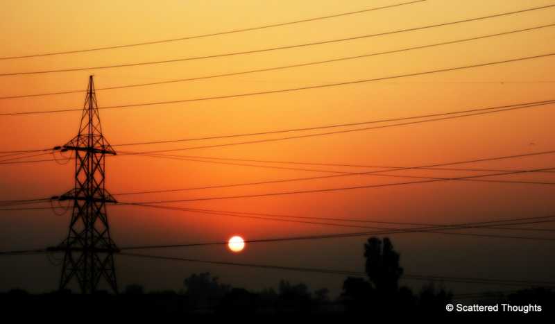 Still The Sun Rises In The City