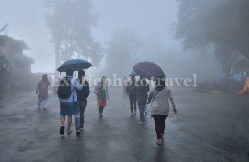Street Photography In Darjeeling And Ghum - EXOTIC PHOTO TRAVEL