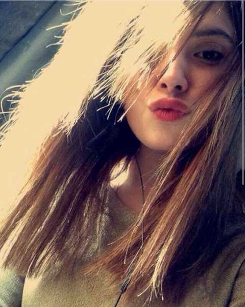 Stylo Queen Cute Dp Selfie For Fb - Wallpaper DP