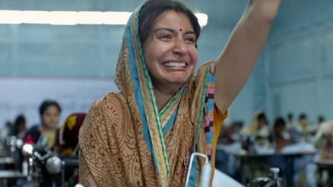 Sui Dhaga - Finally A Bollywood Couple With Real Problems - Whynotsayit