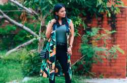 Summer Classics: Trench Jacket & Torn Denim