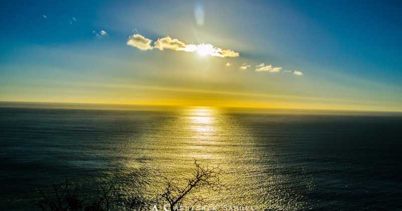 Sun Behind The Clouds, Cape Towm