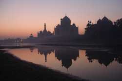 Sunrise behind the Taj Mahal